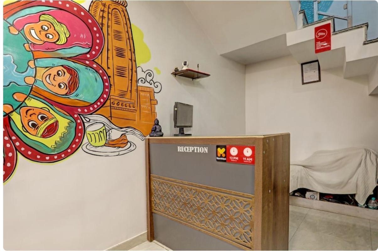 Madpackers Khajuraho Hostel Buitenkant foto